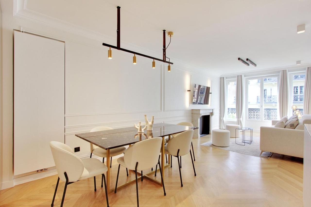 Stunning Apartment With View At The Very Heart Of Paris Exterior foto